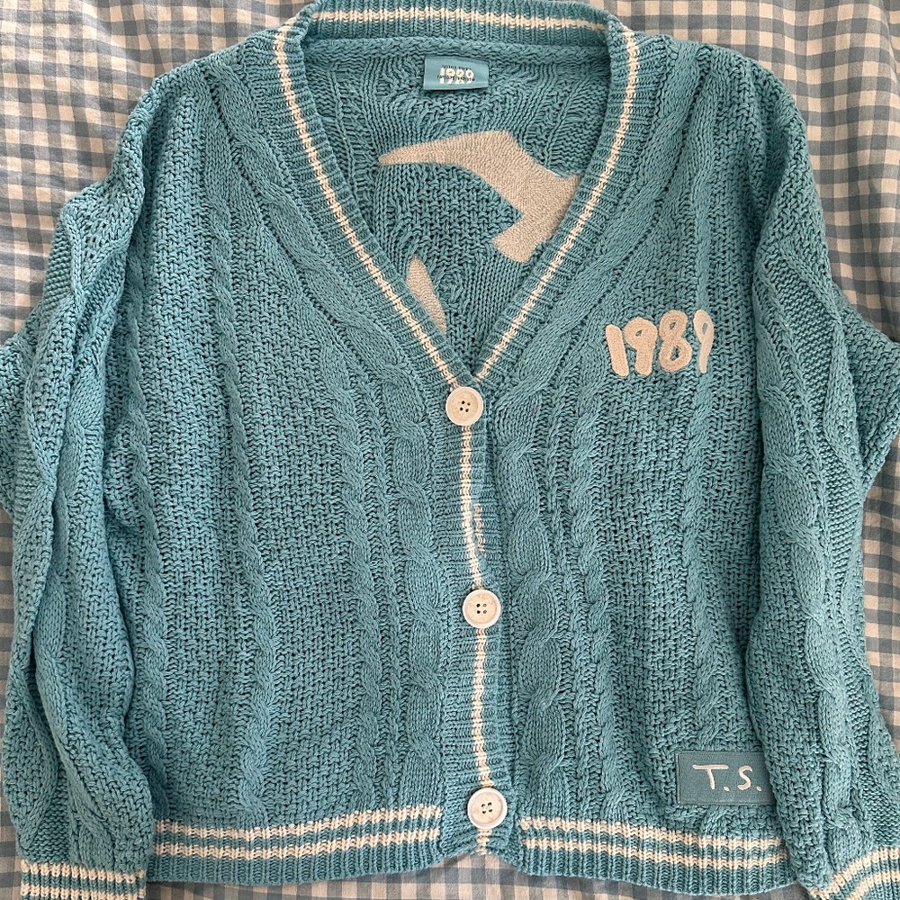 1989 (Taylor's Version) Cardigan